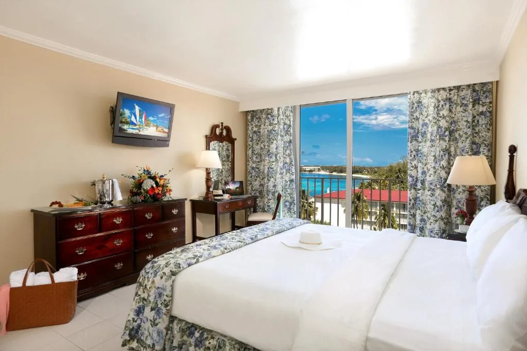 Breezes Resort & Spa Bahamas: another view