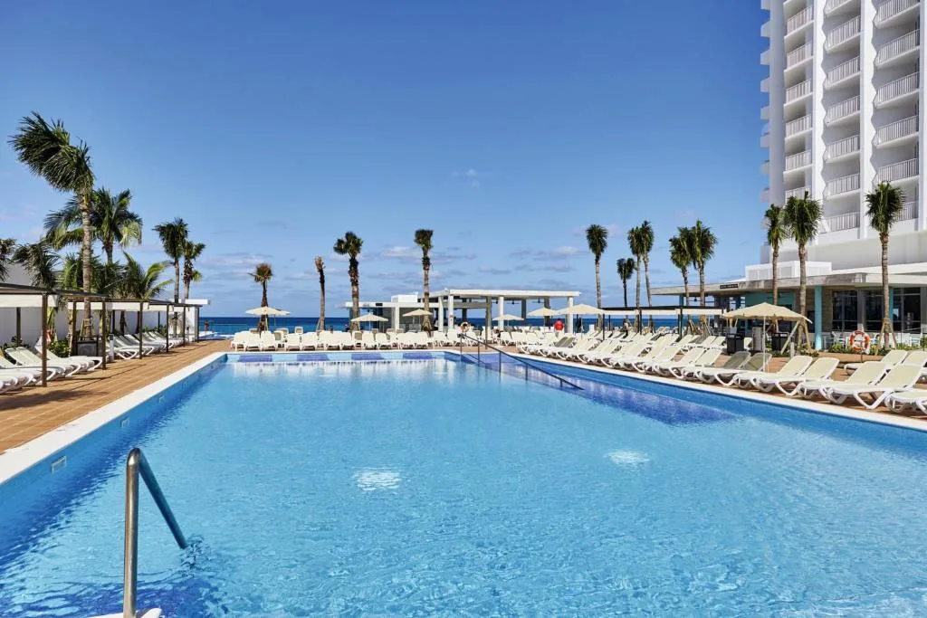 Riu Palace Paradise Island: another view